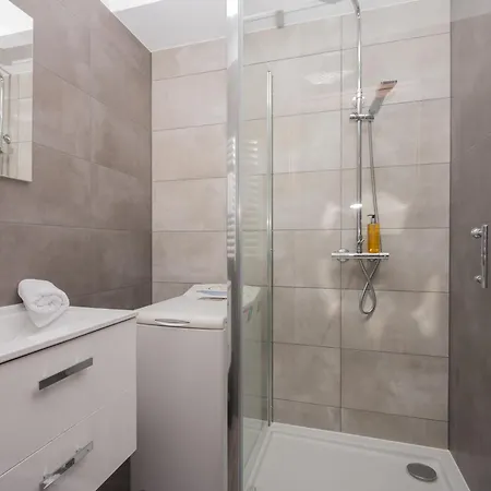 Apartment Rentplanet - Mireckiego