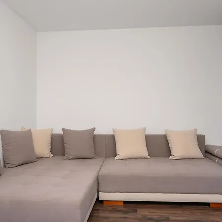 Rentplanet - Mireckiego Appartement Krakau