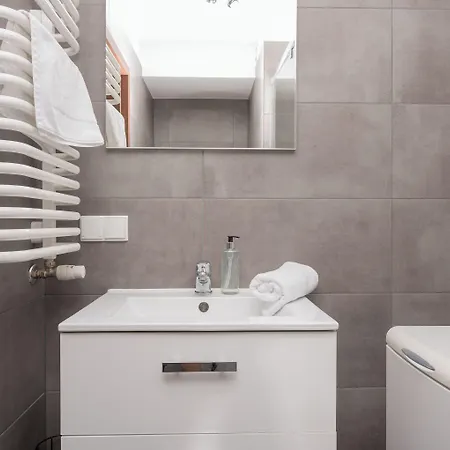 Appartement Rentplanet - Mireckiego *